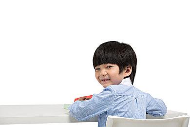 《刺客信条：影》风暴系统获赞 手机和电脑壁纸下载